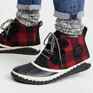 Sorel Black and Red Plaid Winter Boots